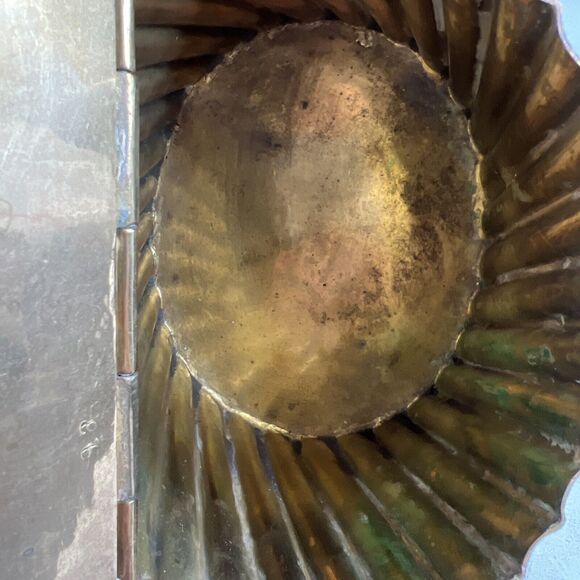 Vintage Fluted Brass Hinged Trinket Box Tea Caddy With Grapes - Picture 7 of 11